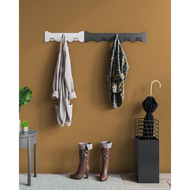 Gorillz Triangle Three - Industrial - Wall coat rack - 3 coat hooks - Black